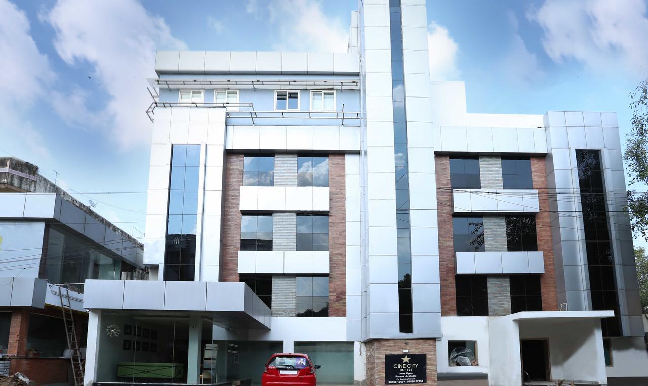Treebo Trend Cine City Chennai Eksteriør billede