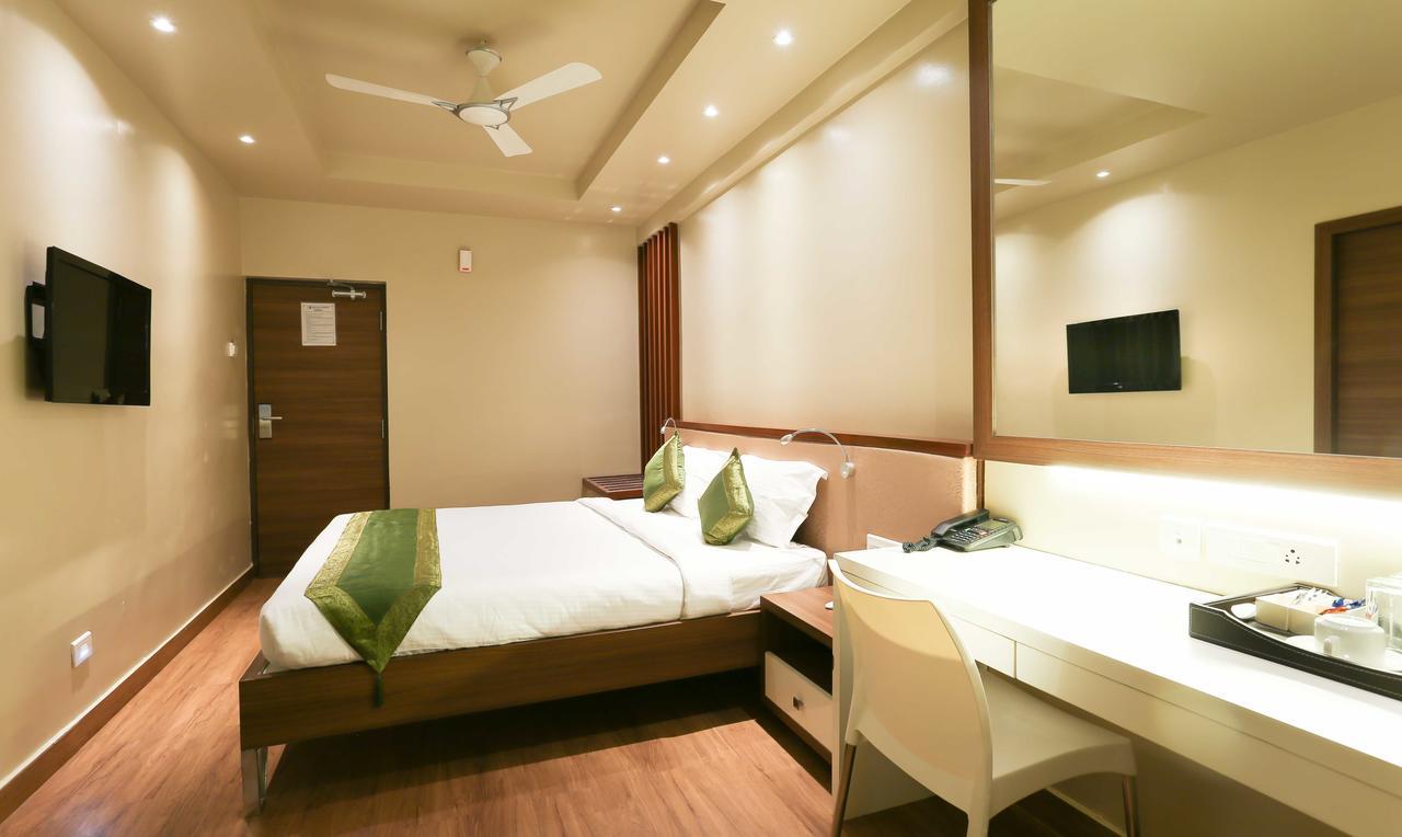 Treebo Trend Cine City Chennai Eksteriør billede